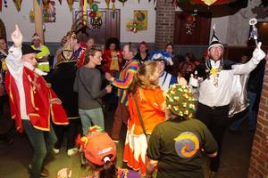 1e Carnavalsbal + uitkomen Prins en Adjudant 17-01