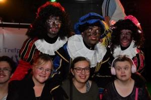 Disco 24-11-2023 + bezoek Sinterklaas en zijn Piet