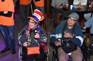 09-12-2022 Oranje disco