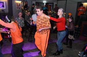 09-12-2022 Oranje disco